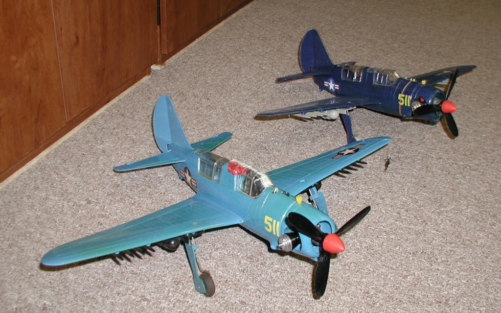 Cox Curtis Wright SB2C "Helldiver" finished P1013327