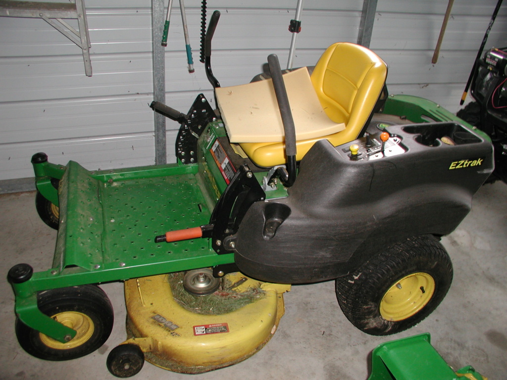 Everything you never wanted to know about my John Deere zero turn mower P1015599