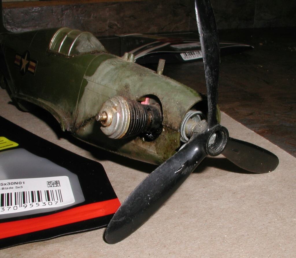 Flea Market Cox P-51 "Razorback" P1015624