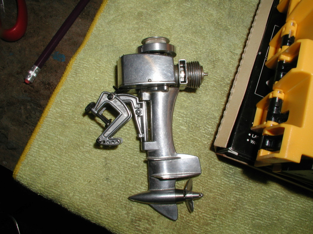 K&B Sea Fury outboard engine, casting and box repair P1016671