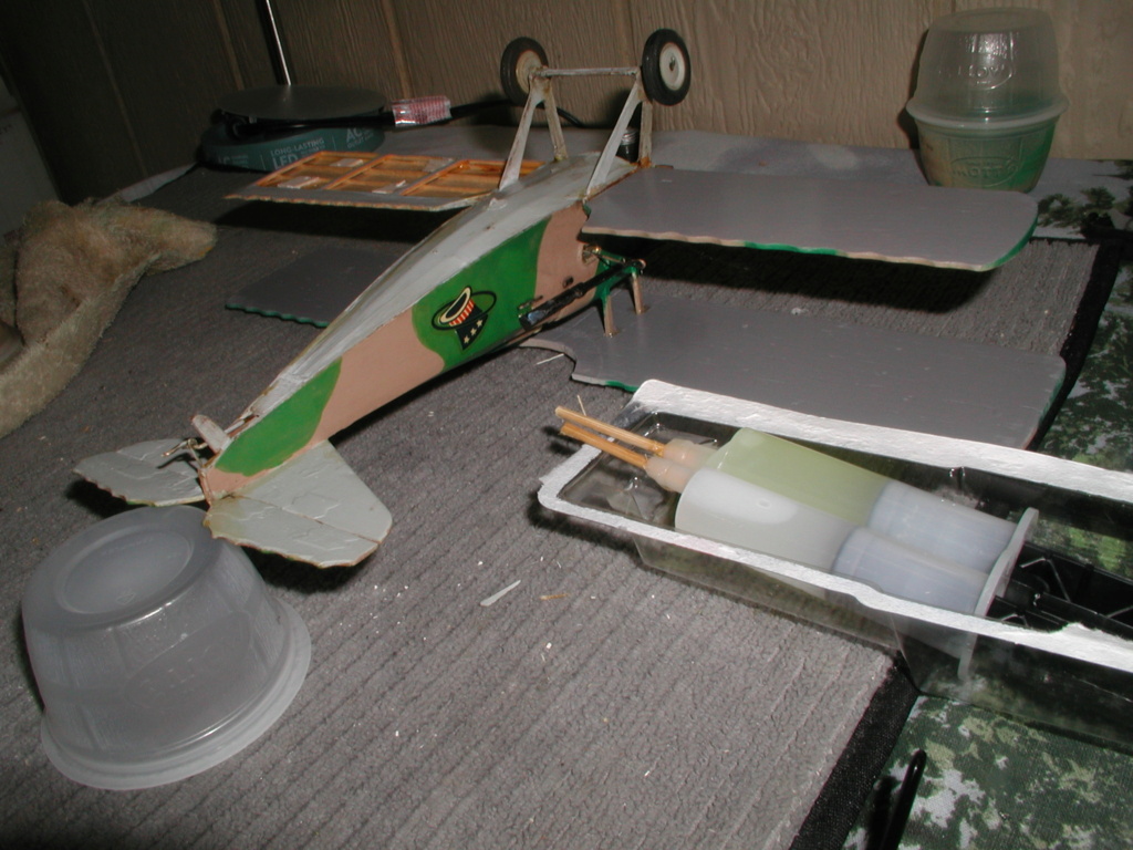 So, slightly bent, broken and abused French Spad is coming home - Page 4 P1017132