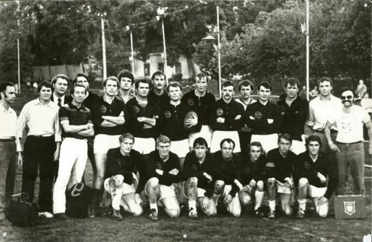 L’équipe de rugby de la fabrique Slava 0216