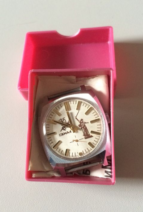 Les montres soviétiques commémoratives de la victoire Foto_310