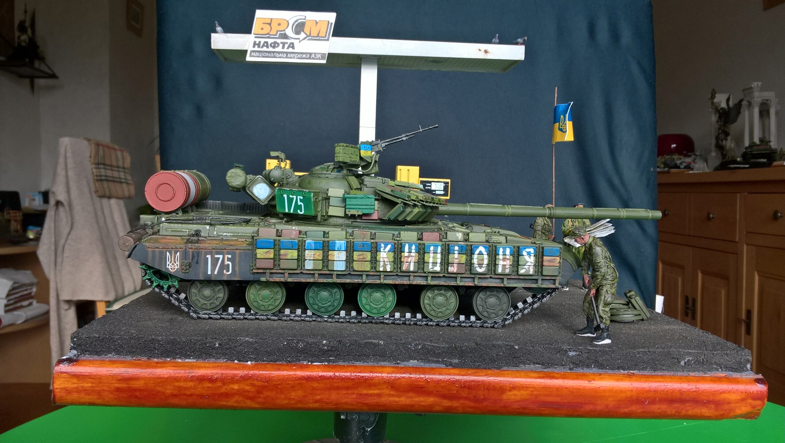 Trumpeter 1/35 T-64BV Mod. 1985 - Armée Ukrainienne Wp_20256