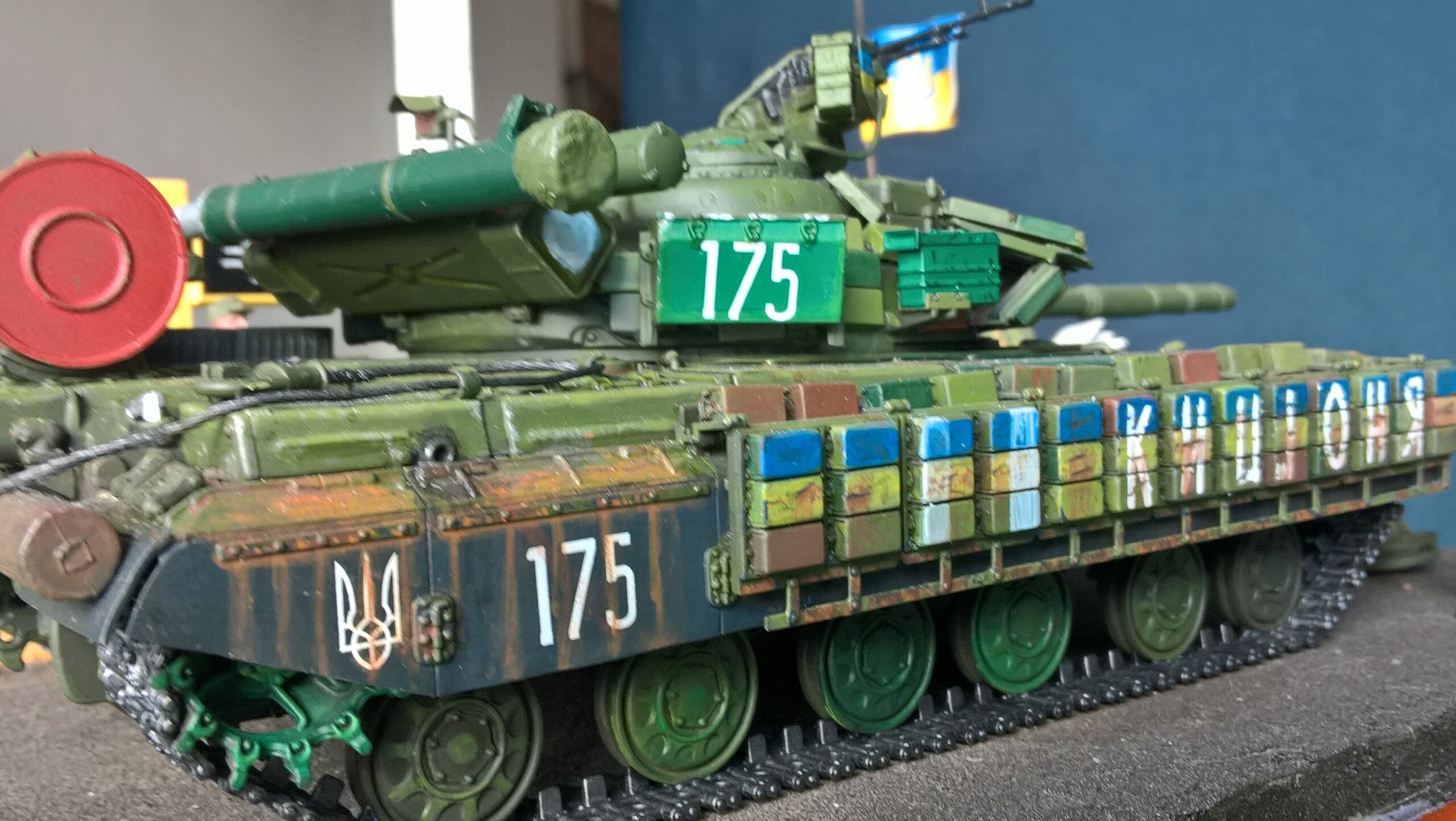 Trumpeter 1/35 T-64BV Mod. 1985 - Armée Ukrainienne Wp_20273