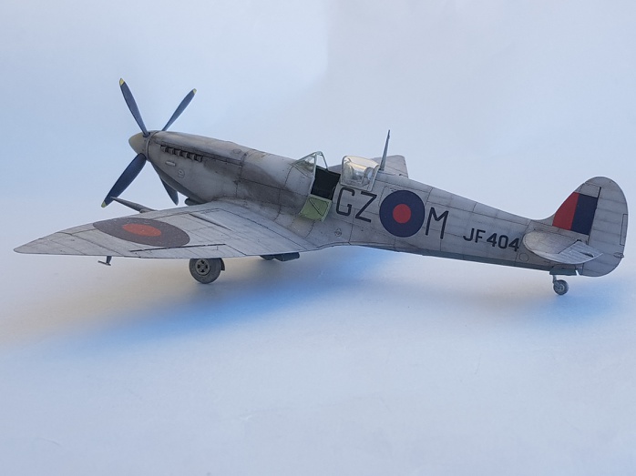 Spitfire Mk.VIII HF Eduard 1/48 - Page 2 2019-063