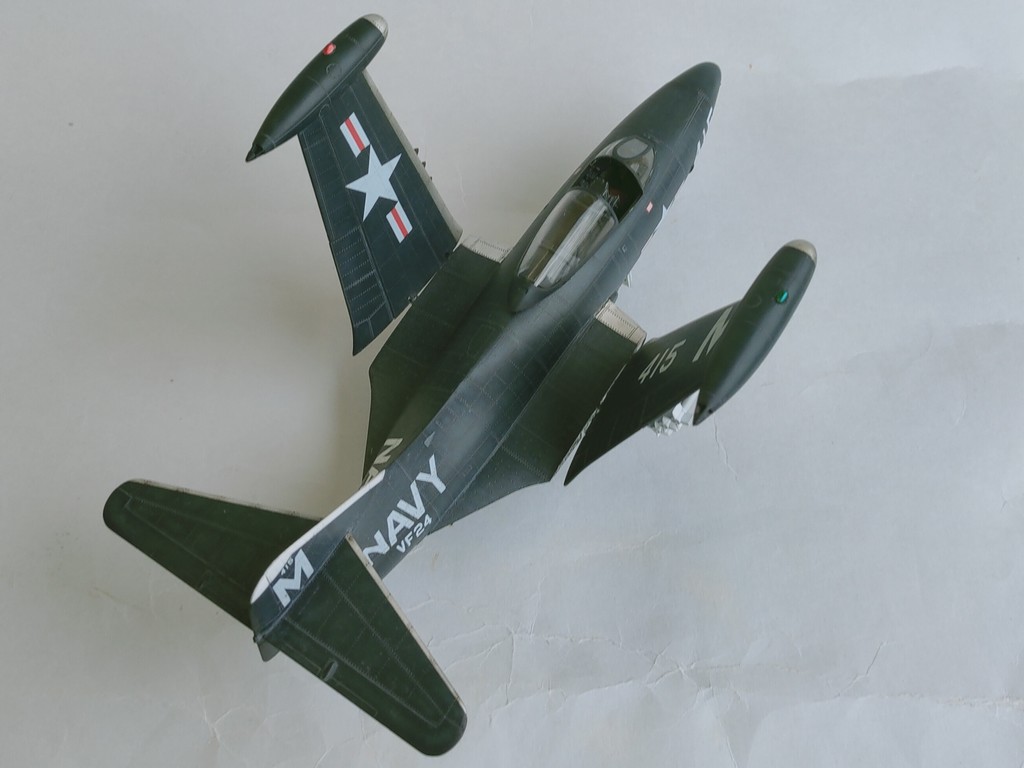 Grumman F9F-3 Panther (Trumpeter 1/48) F9f-4210