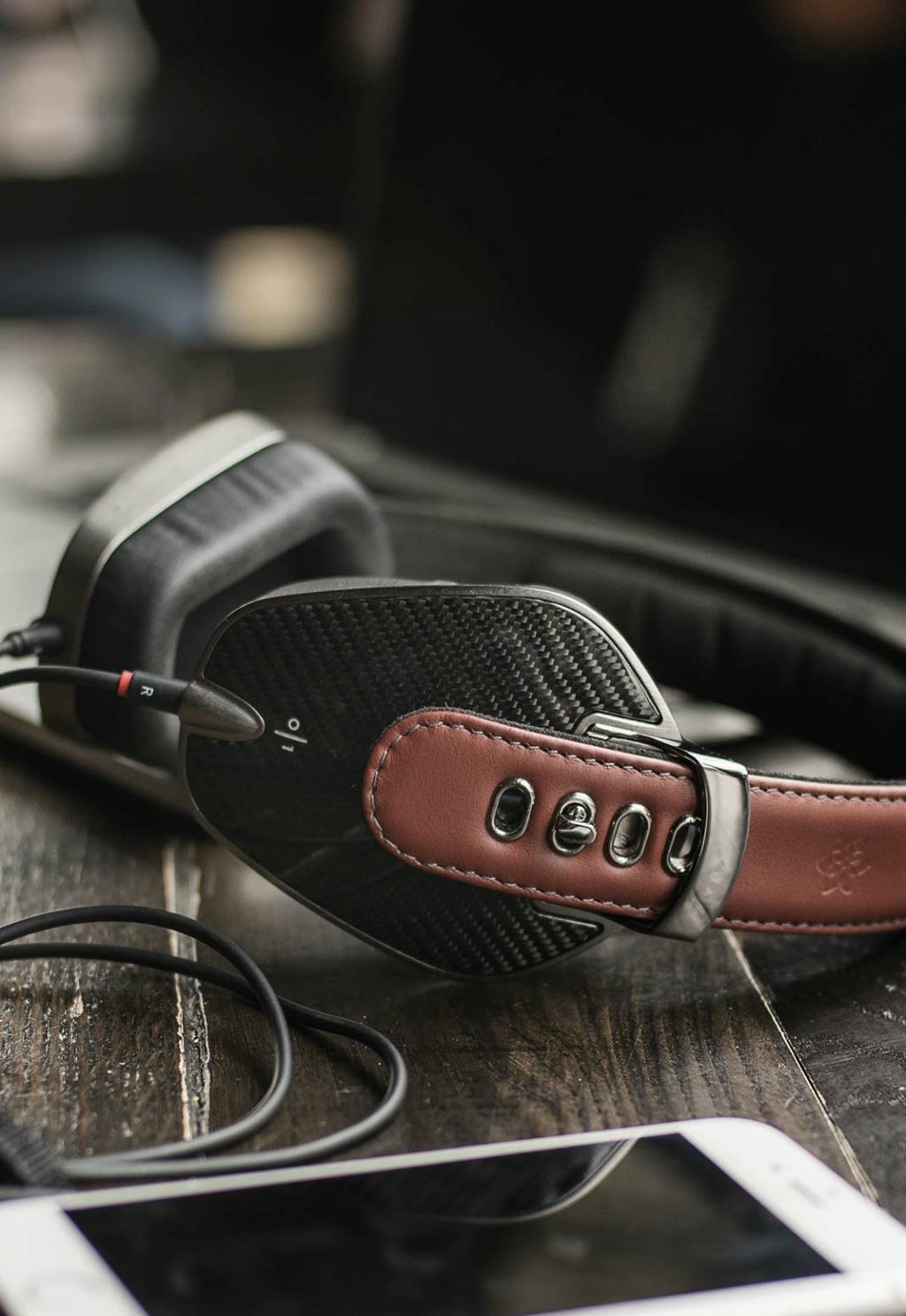 Sonus Faber Headphone Pryma - Carbon Marsala (Promo) Carbon11