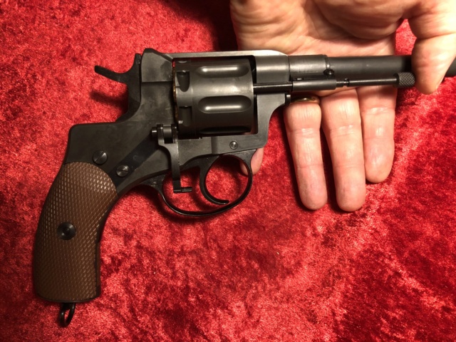 Hartford m1895 Nagant revolver Picnag21