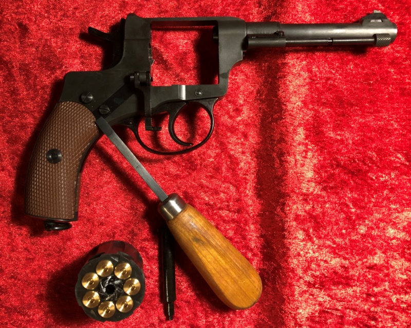 Hartford m1895 Nagant revolver Picnag30
