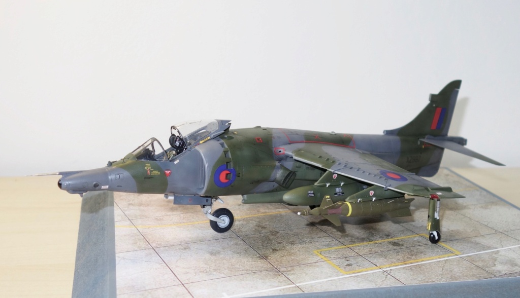 [Kinetic] Hawker Siddeley Harrier GR.3 1/48 Dsc03831