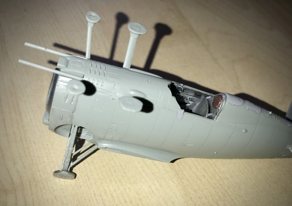 [Academy] 1/48 - Grumman F3F-2    (f3f2) Img_8115