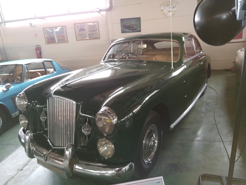 Visite du musée de l’automobile de Leuze en Hainaut septembre 2021 pour les 60 ans de la 4l. Img_2084