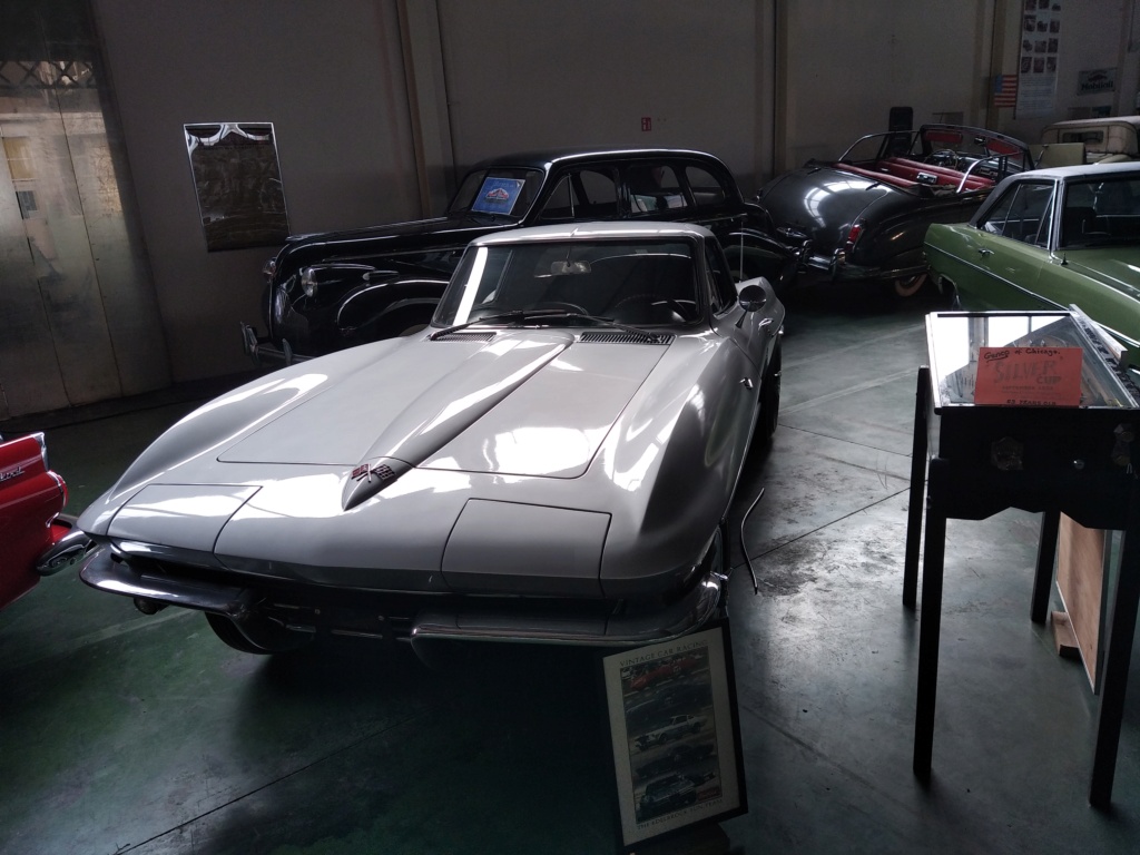 Visite du musée de l’automobile de Leuze en Hainaut septembre 2021 pour les 60 ans de la 4l. Img_2089