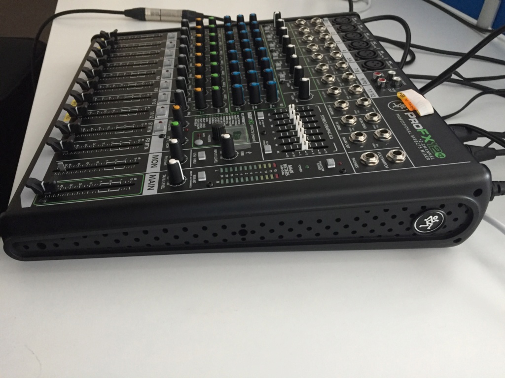 Mackie Pro FX12 V2 mixer (Used)