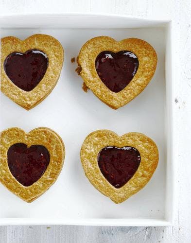 Biscuits coeurs à la cannelle et à la framboise Coeurs10