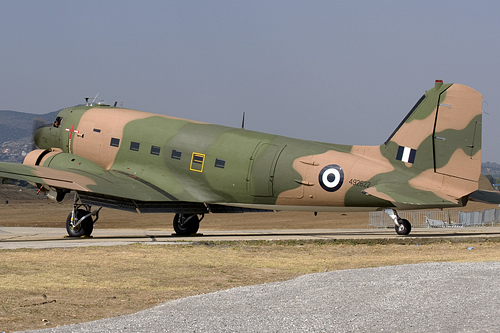 [Italeri] C-47 Skytrain 1/72. Armee de l'Air Grecque "FINI" 20510