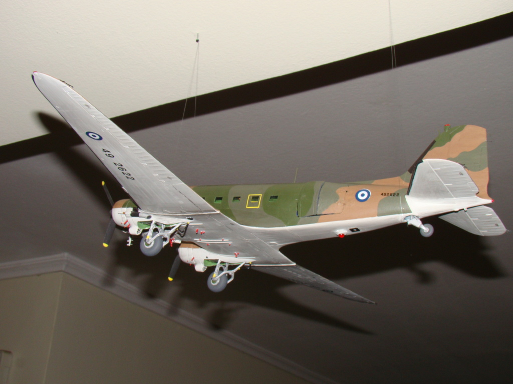 [Italeri] C-47 Skytrain 1/72. Armee de l'Air Grecque "FINI" Dsc05615