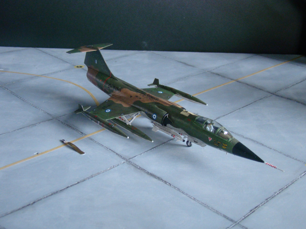 [Italeri] F-104G Starfighter (Grec) Dsc07335