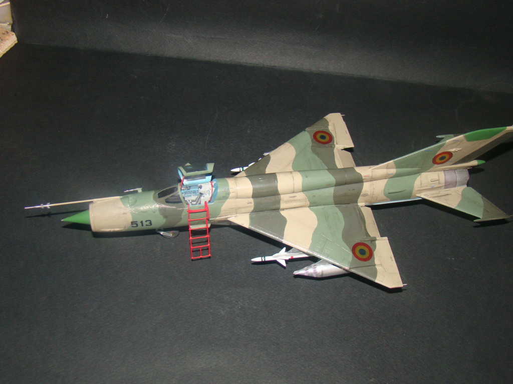 [Italeri] Mig-21 MF Republique du Congo 1/48  Dsc07970