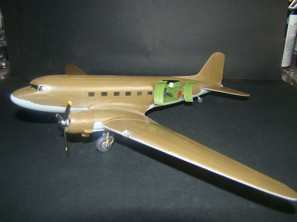 [Italeri] C-47 Skytrain 1/72. Armee de l'Air Grecque "FINI" Dsc08018