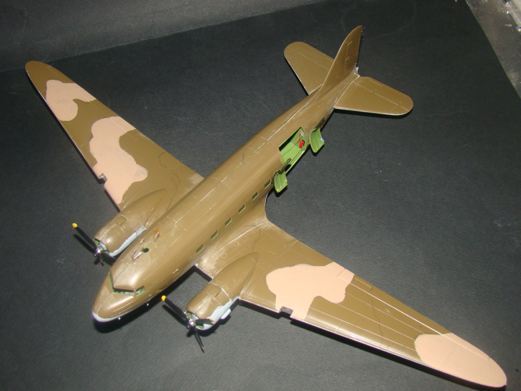 [Italeri] C-47 Skytrain 1/72. Armee de l'Air Grecque "FINI" Dsc08026