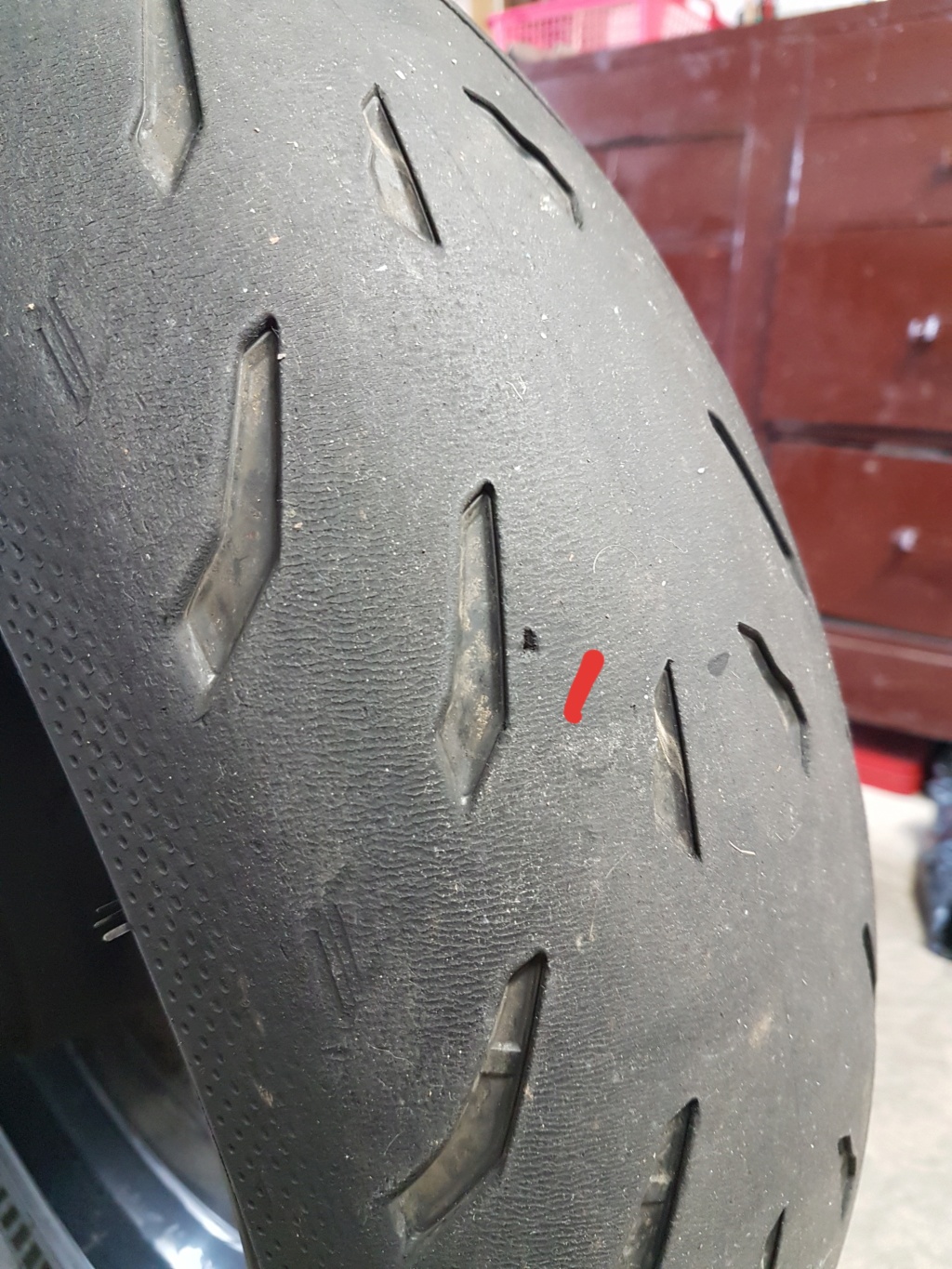 Crevaison lente. Réparation champi ou remplacement du pneu ? 20210911