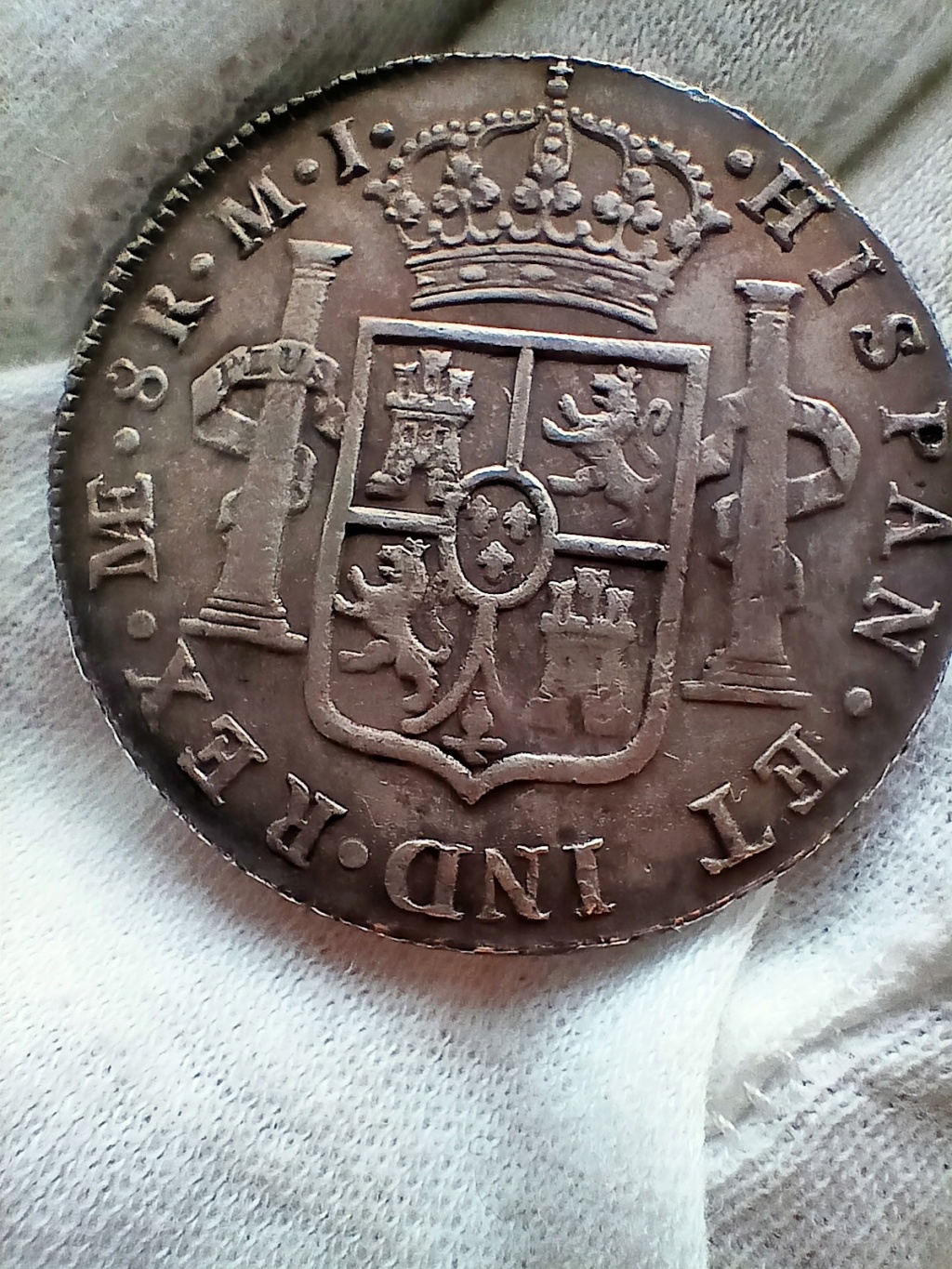 8 REALES CARLOS III, Lima 1779. Carlos11