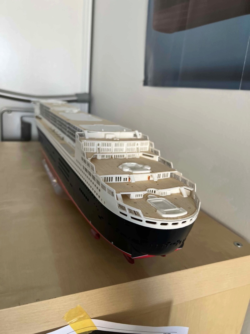 RMS Queen Mary 2 [Revell Platinium Edition 1/400°] de afx - Page 2 Qm2110