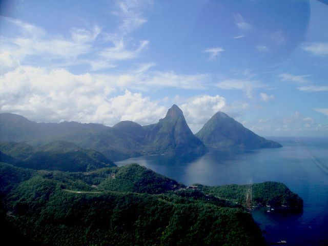 Les Grenadines vues du ciel. Pict0116