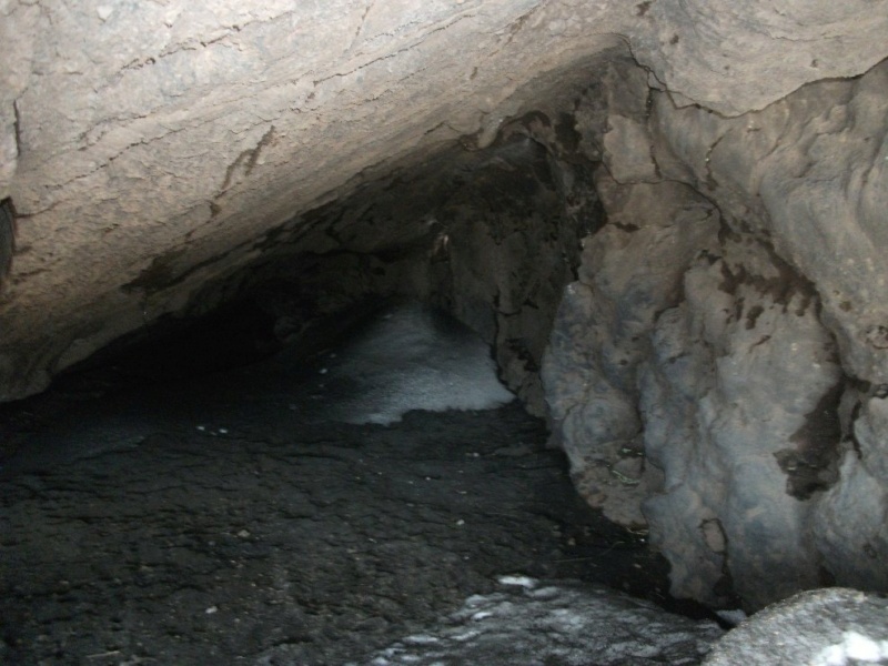 Dalla grotta (di Pitagora) si vede l'azzurro del mare 20100312