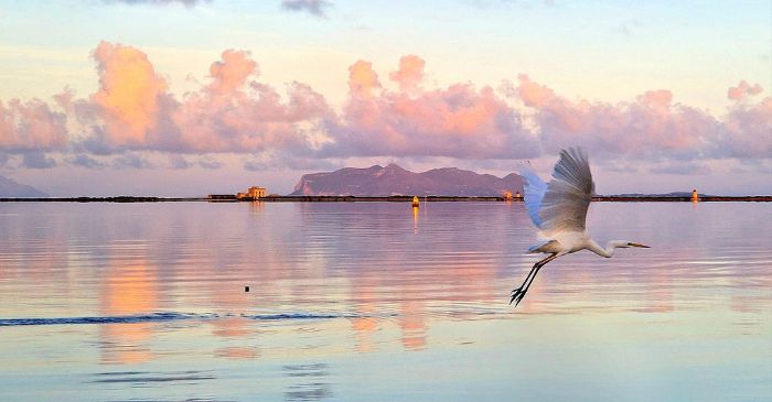 Lì dove il cielo si specchia sul mare 80e69810