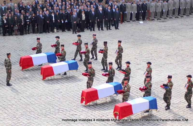 HOMMAGE NATIONAL Invalides pour Thierry Serrat, Stéphane Prudhom, quatre soldats français tués lors d’une attaque d’insurgés en Kapisa  Img_3518