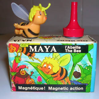 MAYA L'abeille : tous les produits dérivés Magnet10