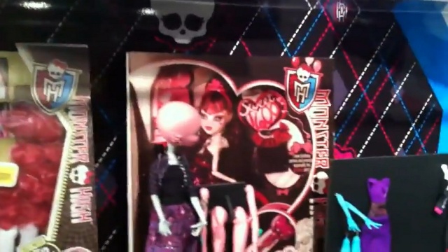 Monster High, les nouvelles venues de Mattel - Page 8 61605412