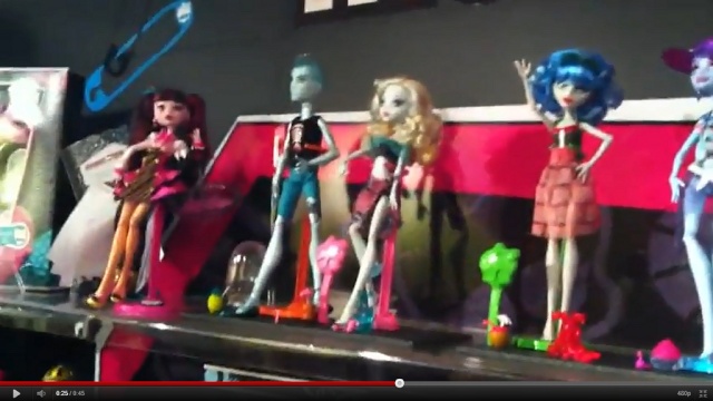 Monster High, les nouvelles venues de Mattel - Page 8 61610810