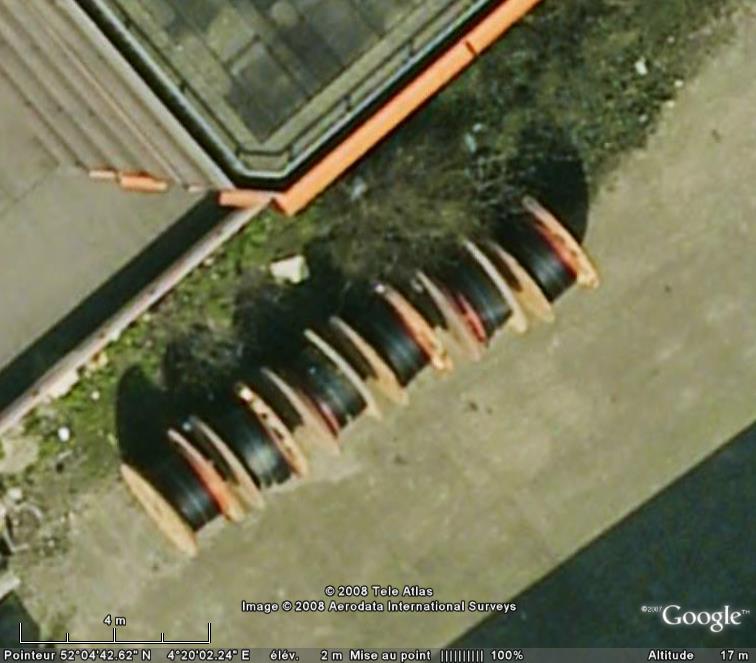 Les objets familiers vus sur Google Earth : écrous - tapis - planche... & caetera - Page 3 Bobine10