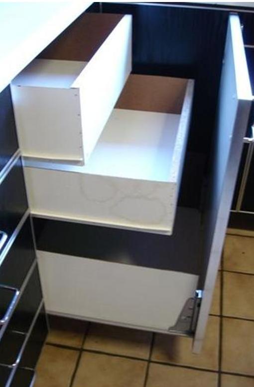 La relooking de la cuisine a commencé - Page 4 Armoir12