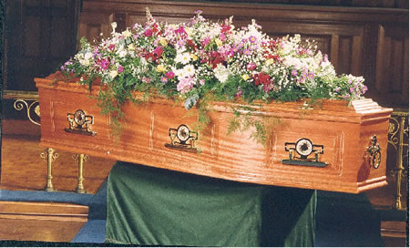 Les couronnes et fleurs mortuaires dans différents pays. Cf3_jp10