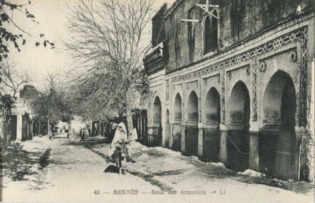 Meknès, la Ville Ancienne et les 2 Mellahs - 1 - Page 11 374_0010