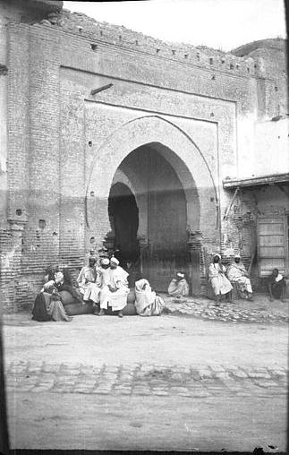 Meknès, la Ville Ancienne et les 2 Mellahs - 1 - Page 44 Baba_m10