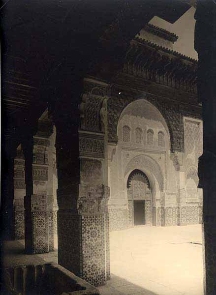Meknès, la Ville Ancienne et les 2 Mellahs - 3 - Page 6 Bou_in10