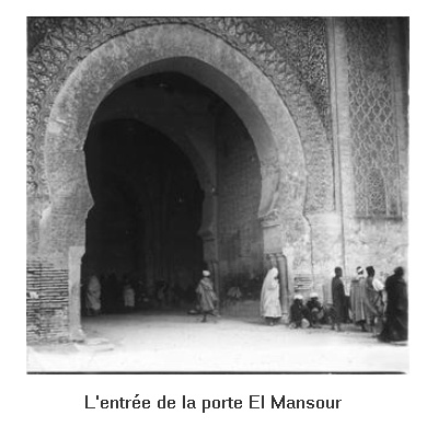 Meknès, la Ville Ancienne et les 2 Mellahs - 3 - Page 6 Entrae10