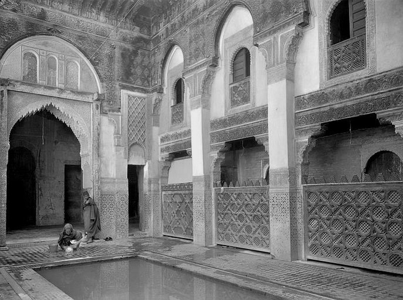 Meknès, la Ville Ancienne et les 2 Mellahs - 1 - Page 14 Meders10