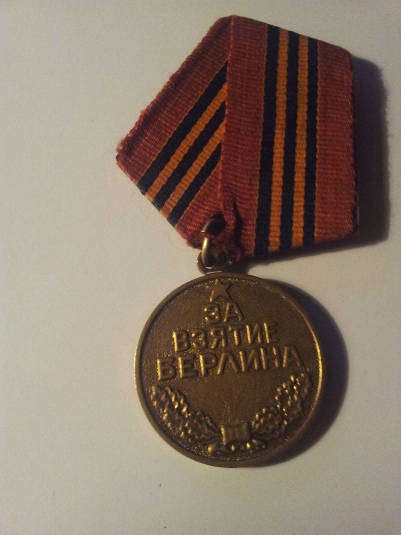 Médaille URSS - Berlin 1945 ? 2012-179