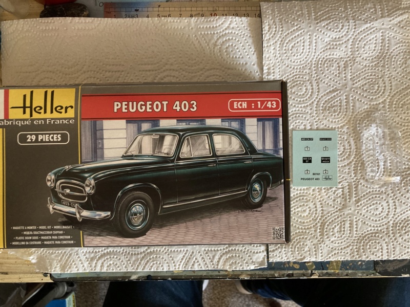 *1/43 Peugeot 403 Heller 2490df10