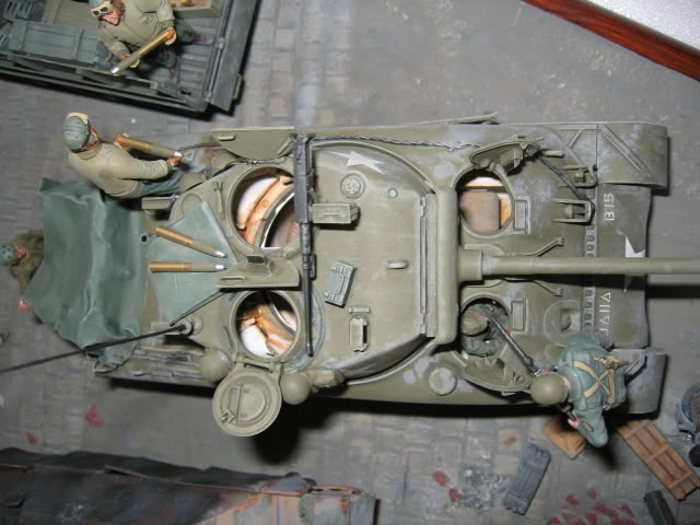 Sherman M4A1 Italeri - GMC CCKW 353 Heller - Dodge M6 Italeri - Jagdpanzer IV L/70 Italeri tout au 1/35e Allema15