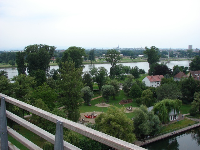 France, Strasbourg, Le jardin des deux rives coté Allemand, visité le 1 07 2007 Dsc01222