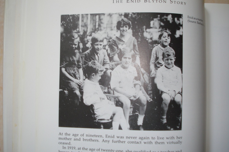 The Enid Blyton Story, livre 1987 Dsc03023