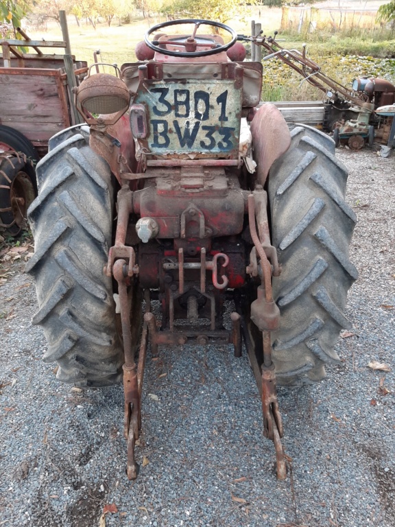 nouveau tracteur...IH 137 Ih_13712